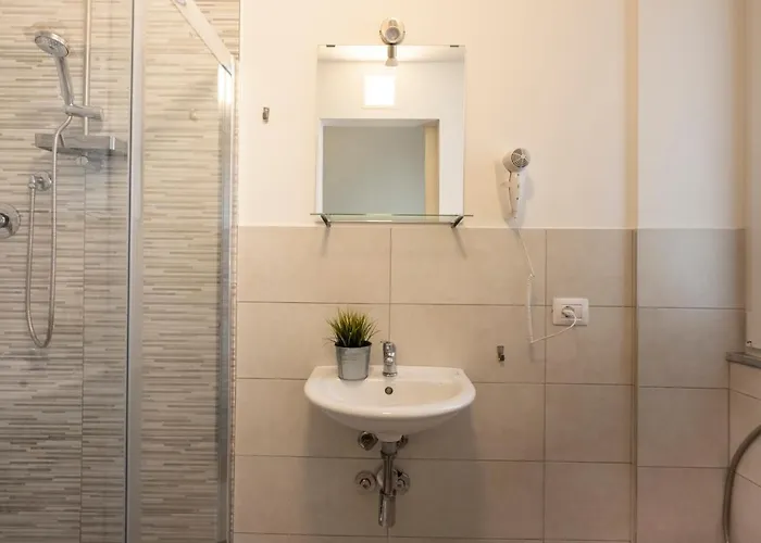 Lexington מלון 3*